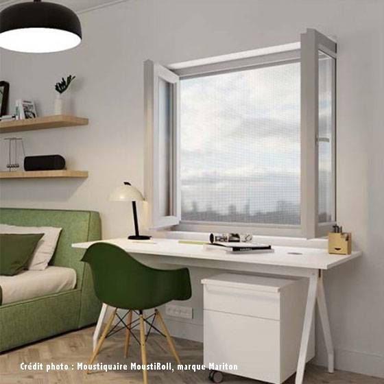 Moustiquaire pour fenêtre moteur solaire, MoustiRoll, mariton